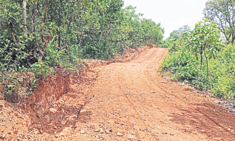 ಕೈಕಂಬ: ಅಭಿವೃದ್ಧಿಗೆ ಕಾದಿವೆ ಕಚ್ಚಾ ರಸ್ತೆಗಳು