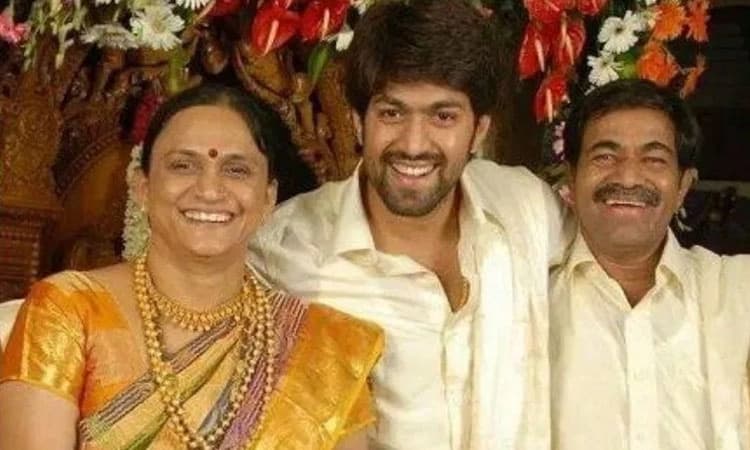 Sandalwood: ನಿರ್ಮಾಪಕಿಯಾದ ನಟ ಯಶ್‌ ತಾಯಿ; ಹೊಸ ಚಿತ್ರಕ್ಕೆ ಪೃಥ್ವಿ ಅಂಬಾರ್‌ ನಾಯಕ