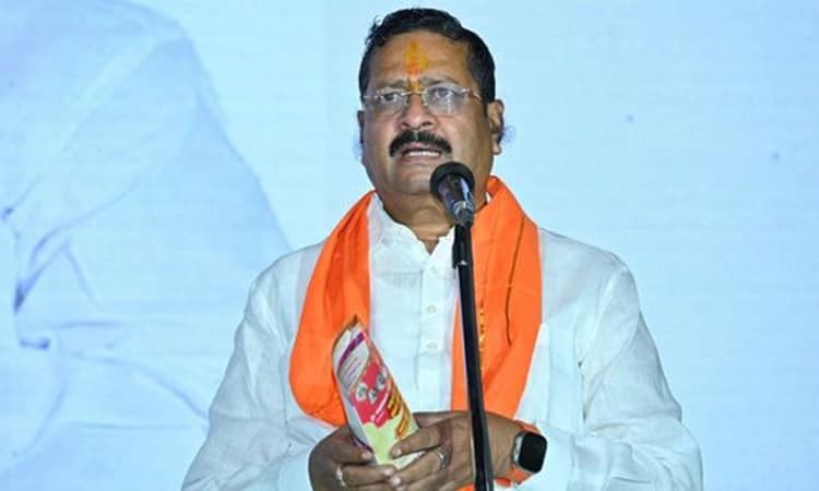 Hubli: ಸಿದ್ದರಾಮಯ್ಯ ಬೇಕಾದರೆ ಪಾಕಿಸ್ತಾನಕ್ಕೆ ಹೋಗಿ ಪ್ರಧಾನಿಯಾಗಲಿ: ಯತ್ನಾಳ್‌ ಕಿಡಿ