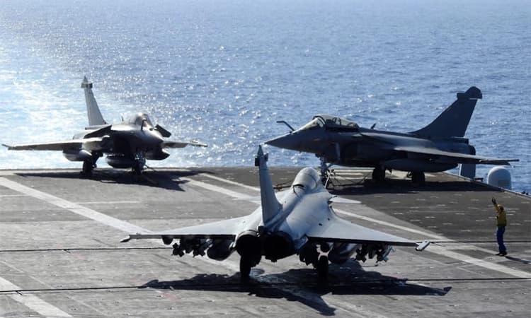 Rafale-M: ಯುದ್ಧದ ಕಾರ್ಮೋಡ- 26 ರಾಫೆಲ್‌ ಎಂ ಖರೀದಿಗೆ ಭಾರತ-ಫ್ರಾನ್ಸ್‌ ನಡುವೆ ಒಪ್ಪಂದ