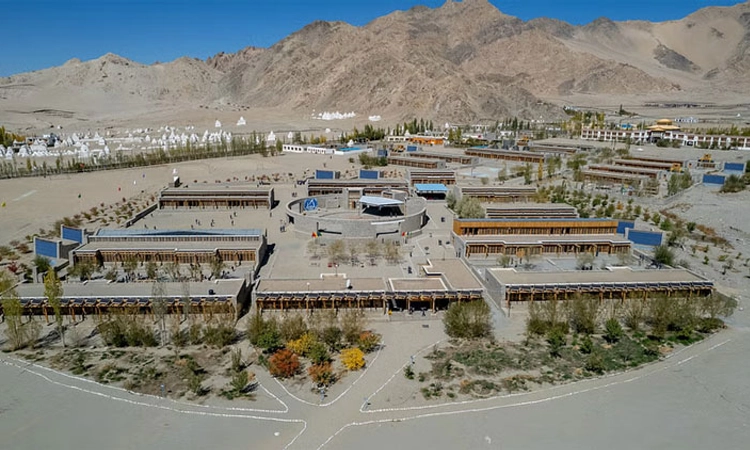 Ladakh: “3 ಈಡಿಯಟ್ಸ್‌’ ಖ್ಯಾತಿ ಶಾಲೆಗೆ ಸಿಬಿಎಸ್‌ಸಿ ಮಾನ್ಯತೆ