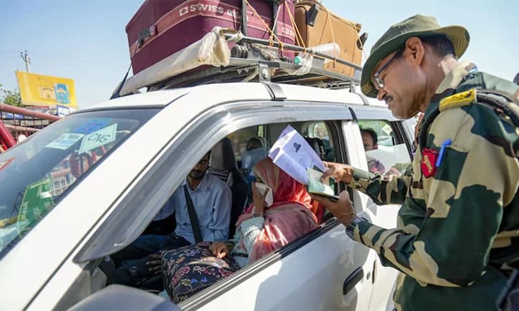 Pakistan ವಲಸಿಗರ ಗಡೀಪಾರು; ಕೇಂದ್ರದ ಕಠಿನ ನಡೆ ಸಕಾಲಿಕ