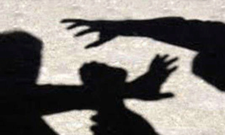 ಆಡಳಿತ ವೈದ್ಯಾಧಿಕಾರಿ ಮೇಲಿನ ಹಲ್ಲೆ ಯತ್ನ, ಅನುಚಿತ ವರ್ತನೆ: ಆರೋಪಿ ಸುಳಿವು ಸಿಕ್ಕಿಲ್ಲ