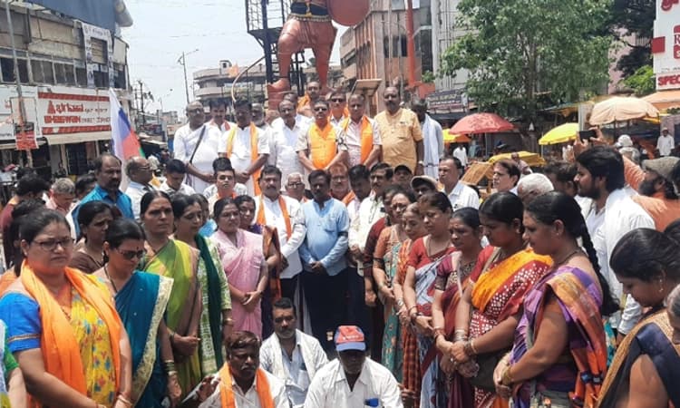 Hubli: ಜನಿವಾರ ಪ್ರಕರಣ, ಪಹಲ್ಗಾಮ್‌ ಕೃತ್ಯ ಖಂಡಿಸಿ ಬ್ರಾಹ್ಮಣ ಮಹಾಸಭಾ ಪ್ರತಿಭಟನೆ