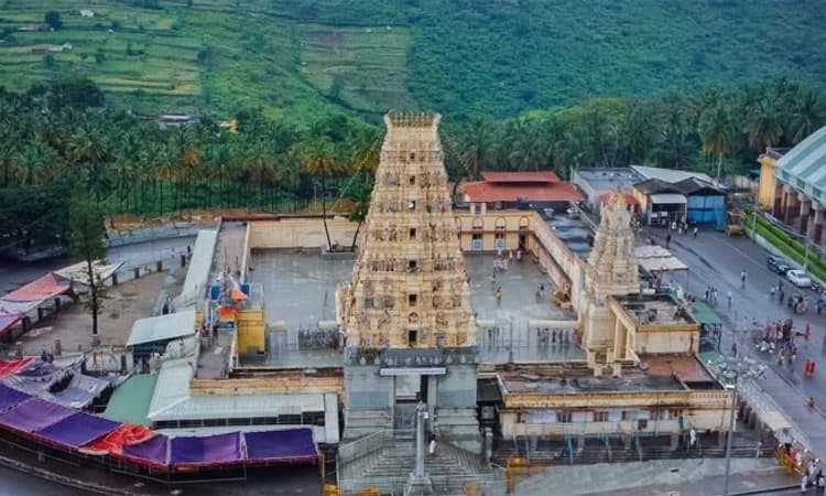 ಮಲೆ ಮಹದೇಶ್ವರ ಬೆಟ್ಟ ಇನ್ನು ಪಾನ ಮುಕ್ತ: ಮುಖ್ಯಮಂತ್ರಿ ಘೋಷಣೆ