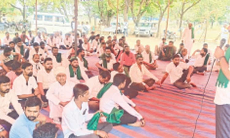 ಶಹಾಪುರ: ರೈತರ ತಾಳ್ಮೆ ಪರೀಕ್ಷಿಸಬೇಡಿ: ಸುಬೇದಾರ; ಸಹಸ್ರಾರು ಹೆಕ್ಟೇರ್‌ ಬೆಳೆ ಹಾನಿ