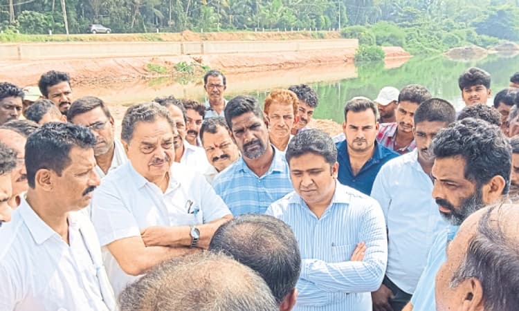 Bantwal: ಸೌಹಾರ್ದ ಸೇತುವೆ ಕಾಮಗಾರಿ ಶೀಘ್ರ ಪೂರ್ಣಕ್ಕೆ ಡಿಸಿ ಸೂಚನೆ