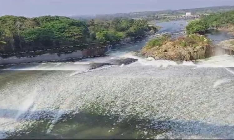 Mandya: ಕೆಆರ್‌ಎಸ್‌ ಅಣೆಕಟ್ಟಿನಿಂದ ನೀರು ಪೋಲು!