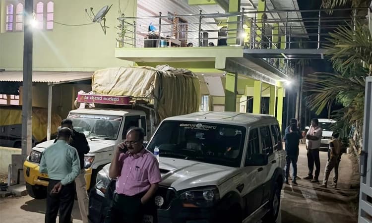 Holehonnuru: ಜಿಎಸ್‌ಟಿ ಅಧಿಕಾರಿಗಳಿಂದ ರೈತರ ಗೋಡೌನ್‌ ಮೇಲೆ ದಾಳಿ