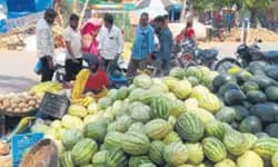 ಬಿಸಿಲಿನ ಬೇಗೆಯಿಂದ ಬಸವಳಿದ ಜನತೆ;‌ 40 ಡಿಗ್ರಿ ಸೆಲ್ಸಿಯಸ್‌ ತಾಪಮಾನ