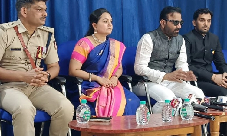 Dharwad: ಶ್ರೀರಾಮುಲು ‘ಕೈ’ ಹಿಡಿದರೆ ಒಳ್ಳೆಯದೇ… ಸಚಿವ ಲಾಡ್