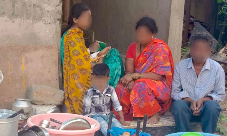 Belagavi: ಫೈನಾನ್ಸ್‌ ಸಾಲ; ಮನೆ ಜಪ್ತಿ ಮಾಡಿ ಬಾಣಂತಿ, ಹಸುಗೂಸನ್ನು ಹೊರದಬ್ಬಿದರು