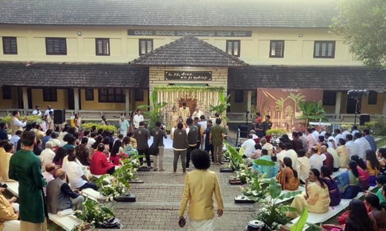 Thirthahalli: ಕುವೆಂಪು ಆಶಯಕ್ಕೆ ಅಪಮಾನ… ಕುಪ್ಪಳಿಯಲ್ಲಿ ಅದ್ದೂರಿ ಮಂತ್ರ ಮಾಂಗಲ್ಯ