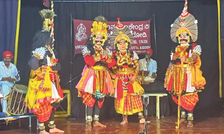 Yakshagana; ಕಲಾಪ್ರೌಢಿಮೆ ಮೆರೆದ ಅನಿವಾಸಿ ಹವ್ಯಾಸಿ ಕಲಾವಿದರು