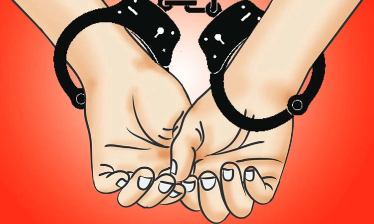 Arrested: ಕಾನೂನು ಪದವಿ ಪ್ರಶ್ನೆಪತ್ರಿಕೆ ಸೋರಿಕೆ: ಮೂವರ ಸೆರೆ