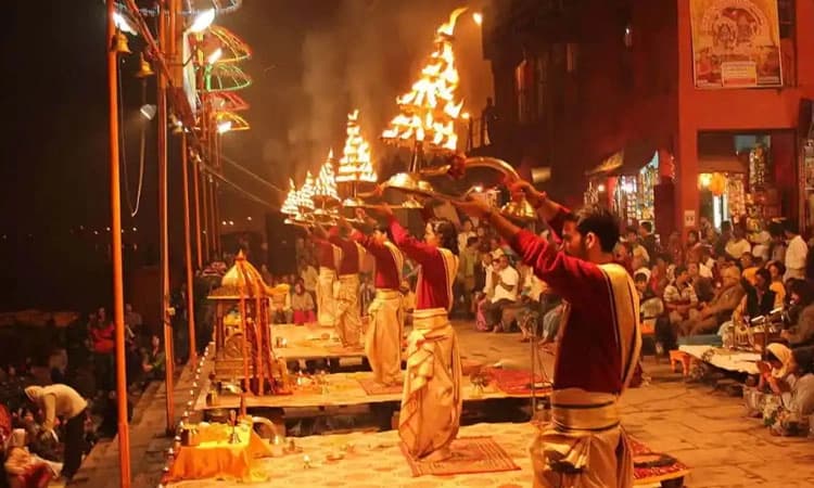 Varanasi: ಹೆಚ್ಚಿದ ಜನರ ಭೇಟಿ: 26ರವರೆಗೆ ವಾರಾಣಸಿ ಗಂಗಾ ಆರತಿ ರದ್ದು