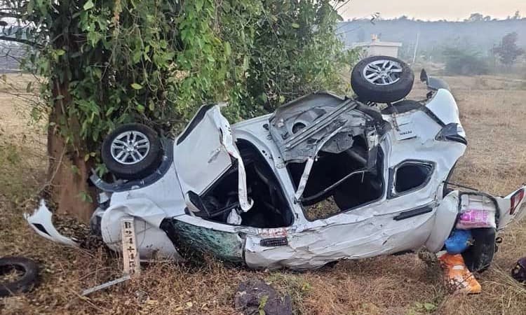 Kunigal: ಚಾಲಕನ ನಿಯಂತ್ರಣ ತಪ್ಪಿ ಕಾರು ಪಲ್ಟಿ.. ಮಹಿಳೆ ಸ್ಥಳದಲ್ಲೇ ಮೃತ್ಯು, ಇಬ್ಬರಿಗೆ ಗಾಯ