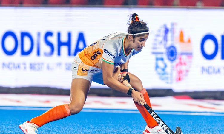 Pro Hockey: ಇಂಗ್ಲೆಂಡ್‌ ವಿರುದ್ಧ ಭಾರತ ವನಿತೆಯರಿಗೆ ಸೋಲು