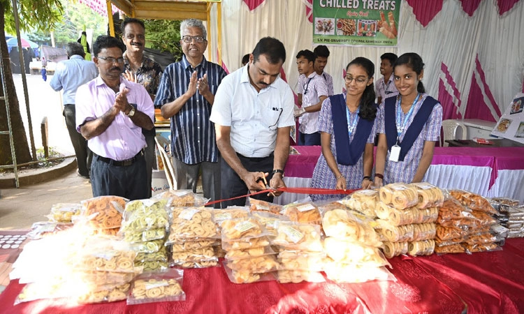 Children’s Festival: ಜನಮನ ಸೆಳೆದ ಮಕ್ಕಳ ಸಂತೆ