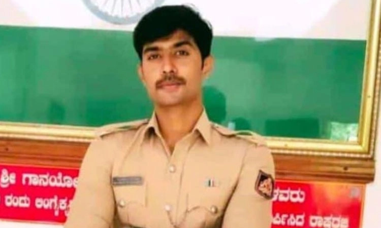 Gadag: ಕೌಟುಂಬಿಕ ಕಲಹದಿಂದ ನೊಂದು ಪೊಲೀಸ್ ಪೇದೆ ಆತ್ಮಹ*ತ್ಯೆ!