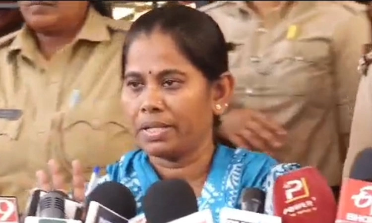 MLA ಪುತ್ರನಿಂದ ಬೆದರಿಕೆ: ಡಿವೈಎಸ್ಪಿಗೆ ದೂರು ನೀಡಿದ ಅಧಿಕಾರಿ ಜ್ಯೋತಿ