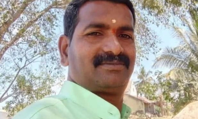 Mandya: ಬೆಳ್ಳಂಬೆಳಗ್ಗೆ ಕತ್ತು ಸೀಳಿ ವ್ಯಕ್ತಿಯ ಬರ್ಬರ ಹ*ತ್ಯೆ