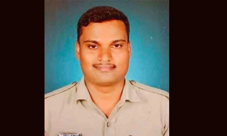 ಹೆದ್ದಾರಿಯಲ್ಲಿ ರಸ್ತೆ ಅಪಘಾತ: ಗಾಯಾಳು ಪೊಲೀಸ್‌ ಸಿಬಂದಿ ಸಾವು