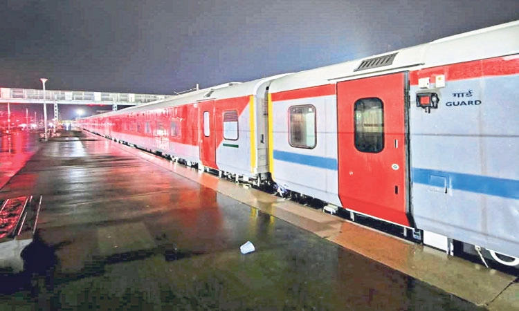 Change of Train coach: ಮತ್ಸ್ಯಗಂಧ ಎಕ್ಸ್‌ಪ್ರೆಸ್‌ ರೈಲಿಗೆ ಆಧುನಿಕ ಸ್ಪರ್ಶ