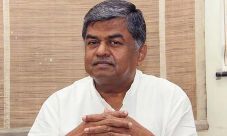 Micro Finance ಸುಗ್ರೀವಾಜ್ಞೆಯಲ್ಲಿ ಗೌರ್ನರ್‌ ನಿಲುವು ಖಂಡನೀಯ: ಹರಿಪ್ರಸಾದ್‌