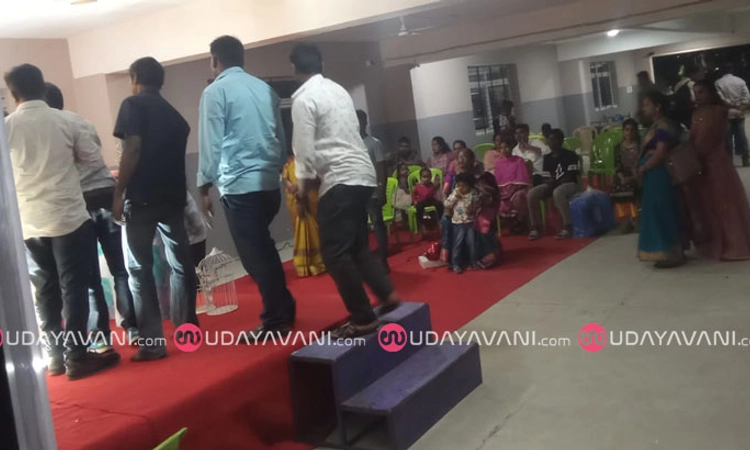Bellary ಬಿಜೆಪಿ ಕಚೇರಿಯಲ್ಲಿ ಬರ್ತ್‌ಡೇಪಾರ್ಟಿ! ಜಿಲ್ಲಾಧ್ಯಕ್ಷರ ವಿರುದ್ದ ಸ್ವಪಕ್ಷೀಯರ ಆರೋಪ