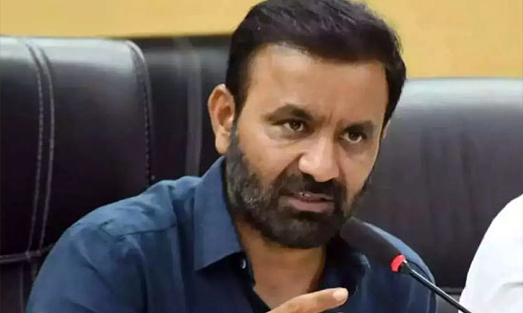 ಗ್ಯಾರಂಟಿ ಸಮಿತಿ ಅಧ್ಯಕ್ಷರಿಗೆ ತೆರಿಗೆ ಹಣ ಕೊಡಬೇಕಲ್ಲವೇ? ರೇವಣ್ಣಗೆ ಸಚಿವ ಲಾಡ್ ಪ್ರಶ್ನೆ