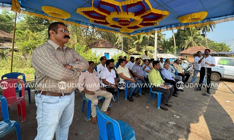 Hejamadi ಟೋಲ್ ಗೇಟ್ ಬಳಿ ಬಸ್ ಮಾಲಕರ ಸಾಂಕೇತಿಕ ಪ್ರತಿಭಟನೆ