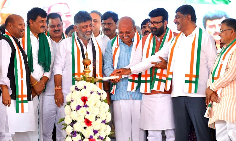 Congress Government: ಸಿಎಂ ಬದಲಾವಣೆ ಚರ್ಚೆಗೆ ಕಾಂಗ್ರೆಸ್‌ನಲ್ಲಿ ಮರು ಚಾಲನೆ!