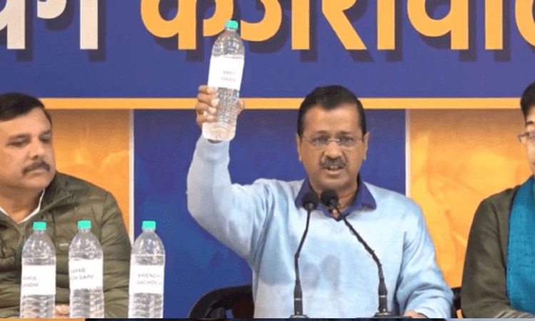 Yamuna Poisoning Row: ಧೈರ್ಯವಿದ್ದರೆ ಈ ನೀರನ್ನು ಕುಡಿಯರಿ: ಕೇಜ್ರಿವಾಲ್‌ ಸವಾಲು