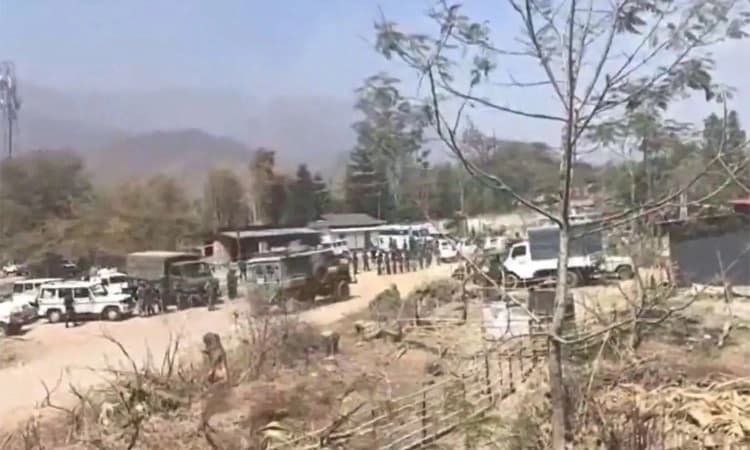 Manipur ಮತ್ತೆ ಘರ್ಷ*ಣೆ; ಓರ್ವ ಸಾ*ವು, 25ಕ್ಕೂ ಹೆಚ್ಚು ಜನರಿಗೆ ಗಾಯ