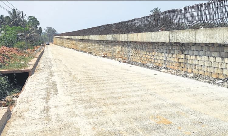 Puttur: ಮೇಲ್ಸೇತುವೆಯಲ್ಲಿ ಸಂಚಾರ ಆರಂಭ