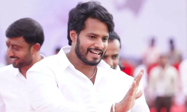 Guarantee scheme: ಚುನಾವಣೆ ಬಂದಾಗಷ್ಟೇ ಗ್ಯಾರಂಟಿ ಹಣ ಜಮೆ ಮಾಡಬೇಡಿ: ನಿಖಿಲ್‌