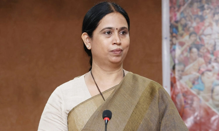 ಯತ್ನಾಳ್‌ರ ನಾಲಿಗೆ-ತಲೆಯ ಕನೆಕ್ಷನ್‌ ತಪ್ಪಿದೆ: ಸಚಿವೆ ಲಕ್ಷ್ಮೀ ಹೆಬ್ಬಾಳಕರ್‌