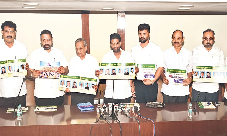 ದೇಶದಲ್ಲೇ ಮೊದಲ ಬಾರಿ 1.5 ಲಕ್ಷ ಮಹಿಳೆಯರು ಸಮವಸ್ತ್ರದೊಂದಿಗೆ ಭಾಗಿ