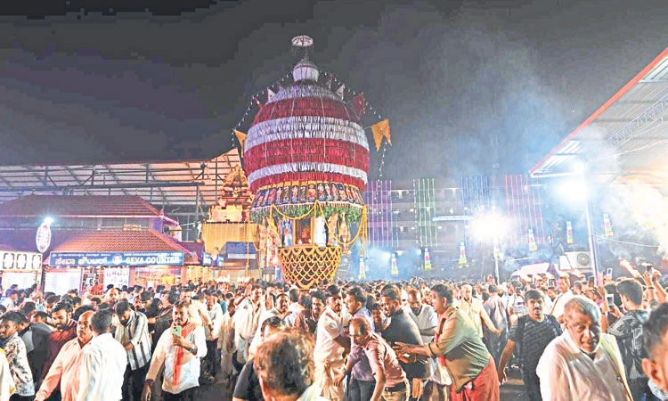 ಕಟೀಲು ಶ್ರೀ ದುರ್ಗಾಪರಮೇಶ್ವರೀ ದೇವಸ್ಥಾನ: ವರ್ಷಾವಧಿ ಉತ್ಸವ ಸಂಪನ್ನ