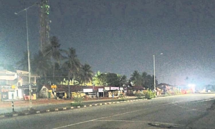 Kundapura-ಬೈಂದೂರು: ಕಗ್ಗತ್ತಲ ಹೆದ್ದಾರಿ