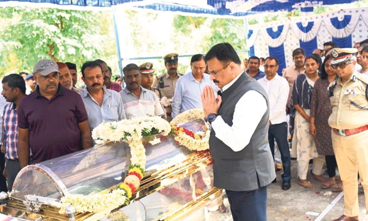 Omprakash ಕೊ*ಲೆ: ಪತ್ನಿ, ಪುತ್ರಿ ವಿರುದ್ಧ ಪ್ರಕರಣ ದಾಖಲು: ದೂರಿನಲ್ಲಿ ಏನಿದೆ?