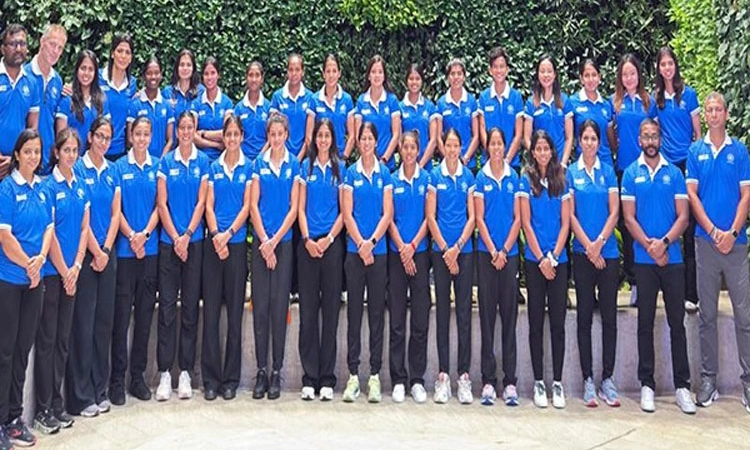 Hockey Series: ಆಸ್ಟ್ರೇಲಿಯಕ್ಕೆ ತೆರಳಿದ ವನಿತಾ ತಂಡ