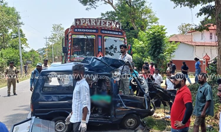 Madikeri: ಲಾರಿ &#8211; ಓಮ್ನಿ ನಡುವೆ ಡಿಕ್ಕಿ; ತಾಯಿ, ಮಗ ಸಾವು