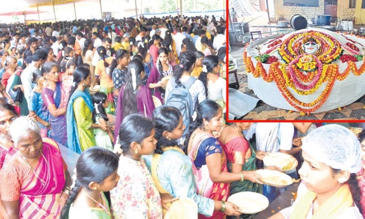 Puttur ಜಾತ್ರೆ : 50 ಸಾವಿರಕ್ಕೂ ಅಧಿಕ ಭಕ್ತರಿಂದ ಅನ್ನ ಪ್ರಸಾದ ಸ್ವೀಕಾರ