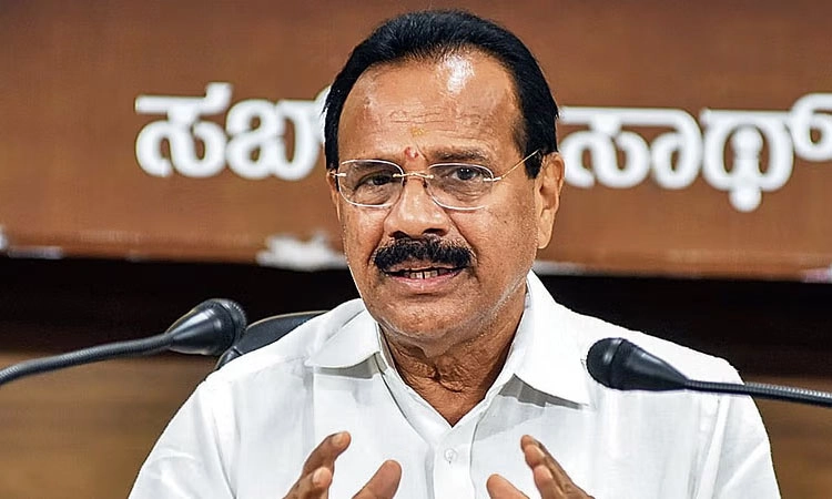 ಎಂಟು-ಎಂಟು ಅಂದರೆ ಹದಿನೆಂಟು ಅನ್ನುವಂತಾಗಿದೆ ಜಾತಿ ಜನಗಣತಿ ವರದಿ: ಸದಾನಂದ ಗೌಡ ವ್ಯಂಗ್ಯ