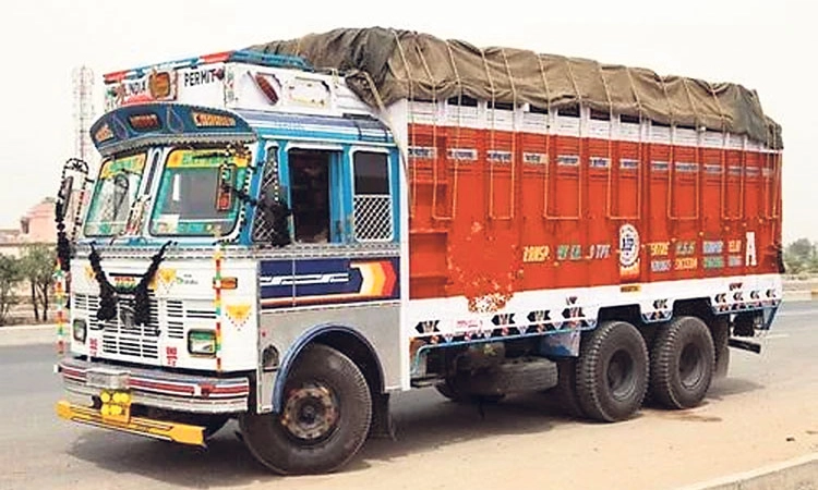 ಇಂದು ಮಧ್ಯರಾತ್ರಿಯಿಂದ ರಾಜ್ಯದಲ್ಲಿ ಲಾರಿ ಮುಷ್ಕರ?