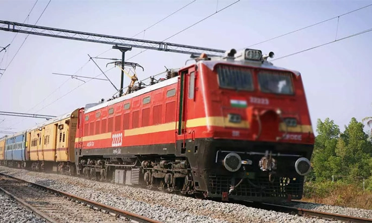 Train ಯಶವಂತಪುರ, ಸಿಎಸ್‌ಟಿಎಂ ಮುಂಬಯಿ ರೈಲು ಮಂಗಳೂರಿಗೆ ವಿಸ್ತರಿಸಲು ಮನವಿ