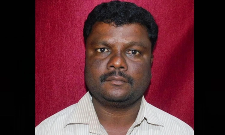 Tragic: ಬೈಕ್‌ನಲ್ಲಿ ಹೋಗುತ್ತಿದ್ದ ವೇಳೆ ಹೆಜ್ಜೇನು ದಾಳಿ; ಅಸ್ವಸ್ಥಗೊಂಡು ಸವಾರ ಮೃ*ತ್ಯು