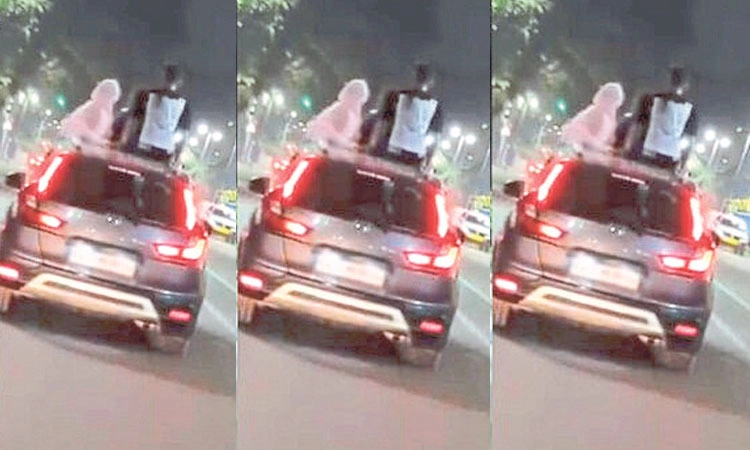 Bengaluru: ಕಾರಿನ ಸನ್‌ರೂಫ್ ತೆರೆದು ಜಾಲಿರೈಡ್‌; 1 ಸಾವಿರ ರೂ. ದಂಡ